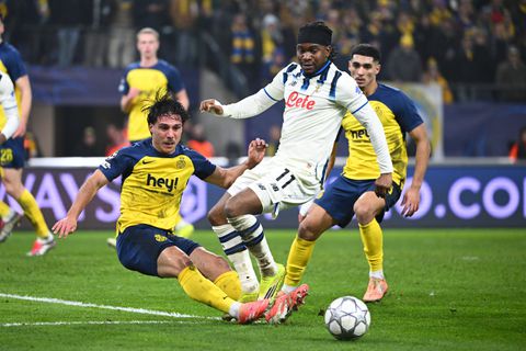 Il Napoli tenta il colpo Lookman: si tratta con l’Atalanta