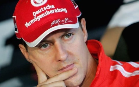 Dall’Inghilterra: Michael Schumacher non è più a letto