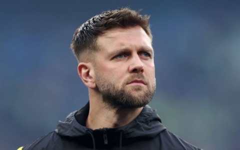 Milan, sfortuna infinita: Füllkrug si rompe un dito, fuori un mese