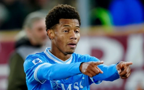 Il Napoli si infrange contro il muro Parma: 0-0 al Maradona