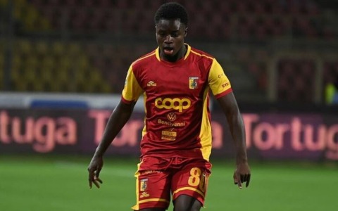 Milan, la sfrontatezza di Cissè: “Mi ispiro a Messi”