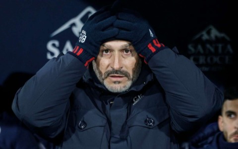 Bologna, i perché di una crisi che preoccupa Italiano