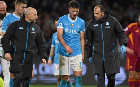 Napoli, l’infortunio di Rrahmani complica la volata Champions