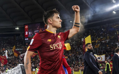 Roma, Dybala si opera al ginocchio: i tempi di recupero
