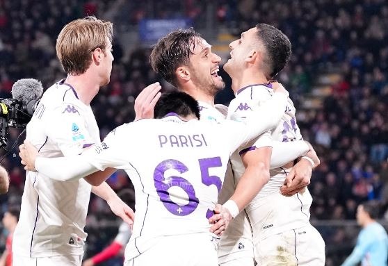 Fiorentina: poker a Cremona e scatto salvezza