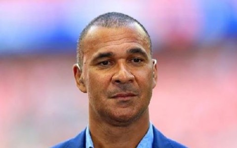 Gullit provoca: “Smetto di guardare il calcio, nessuno dribbla più”