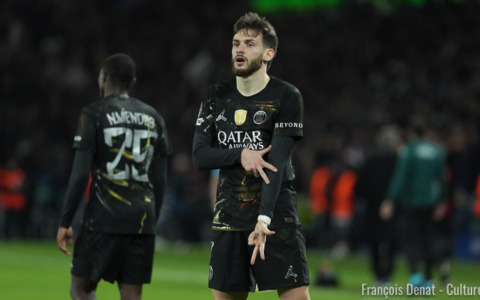 Kvara trascina il Psg verso i quarti di finale