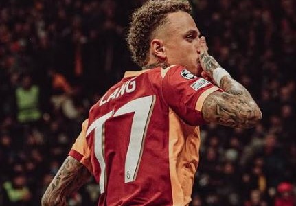 Noa Lang operato al dito dopo il terribile infortunio