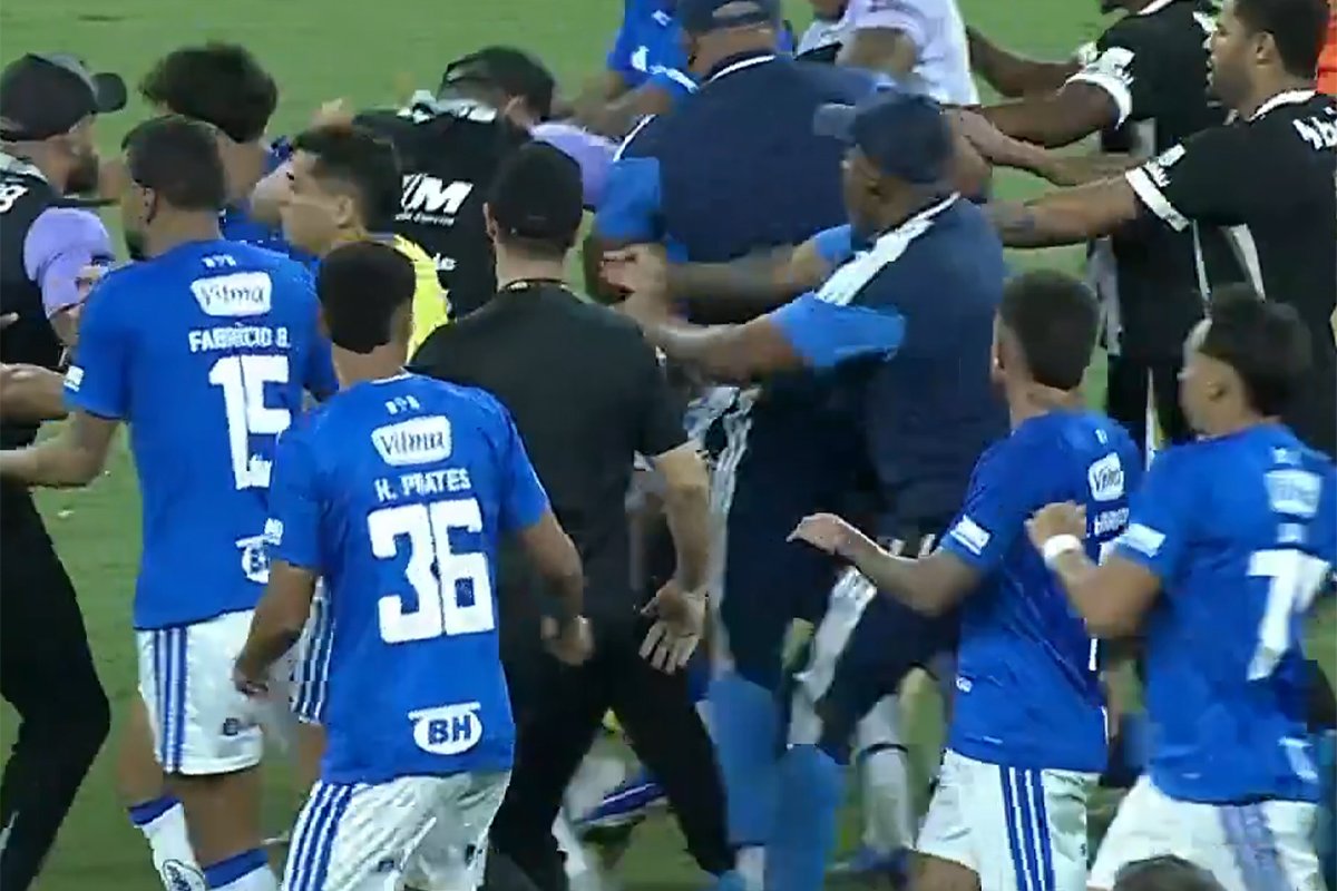 Clamoroso in Brasile, 23 espulsi nella finale del campionato