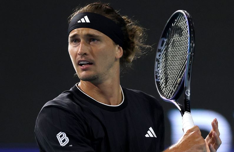 Zverev liquida Cerundolo: in semifinale c’è Sinner