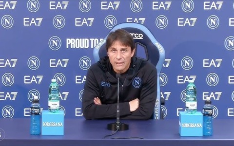 Conte: “Il Napoli sta facendo cose straordinarie”