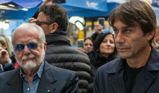 Il Napoli pianifica il futuro, ma resta il nodo Conte
