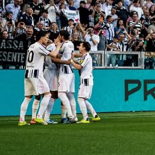 La Juventus torna in corsa per la Champions: Genoa battuto 2-0