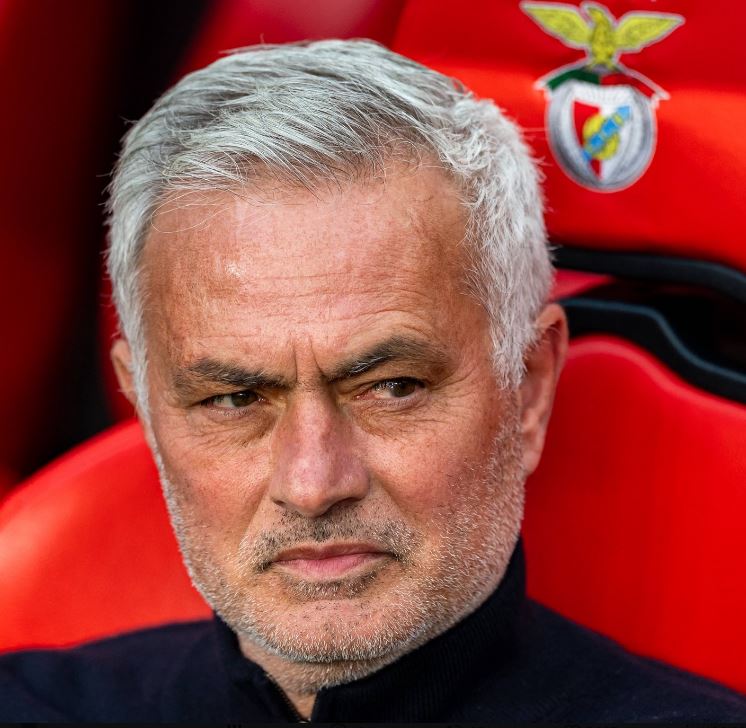 Real Madrid, Mourinho torna in pole: Perez pensa al grande ritorno