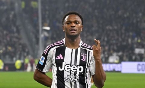 Juve, caso Openda: riscatto automatico e mercato difficile