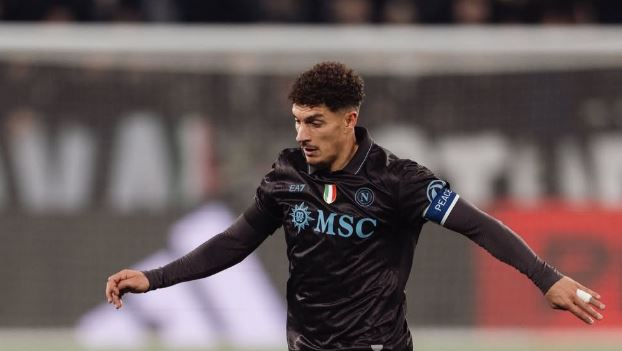 Napoli, Di Lorenzo recupera: ipotesi panchina nella sfida col Como