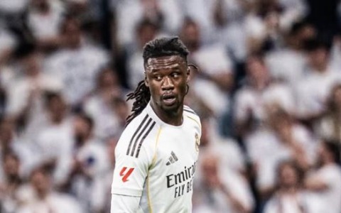 Nuova idea per il centrocampo della Juventus: Camavinga!