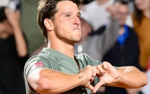 Impresa Darderi: è in semifinale a Roma!