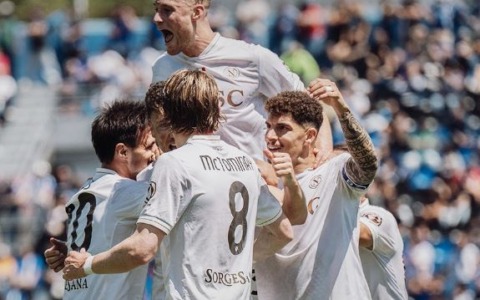 Il Napoli vince a Pisa ed è ufficialmente in Champions