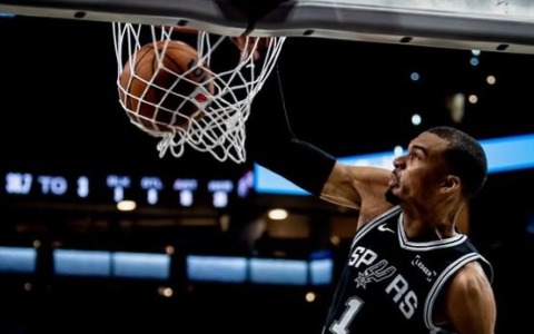 NBA: San Antonio porta la sfida a gara-7
