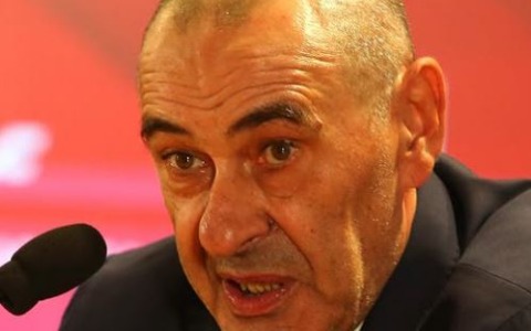 Sarri amaro: “Ci siamo fatti due gol da soli”