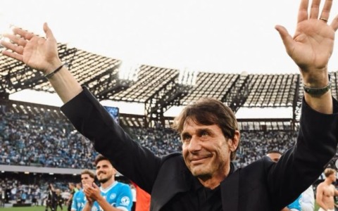 Conte, addio al Napoli: “Due anni vincenti, grazie!”