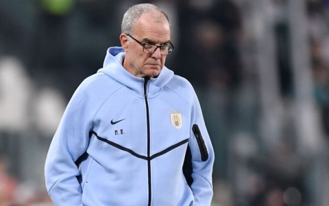 Uruguay-Arabia Saudita, il Mondiale ritrova il Loco Bielsa